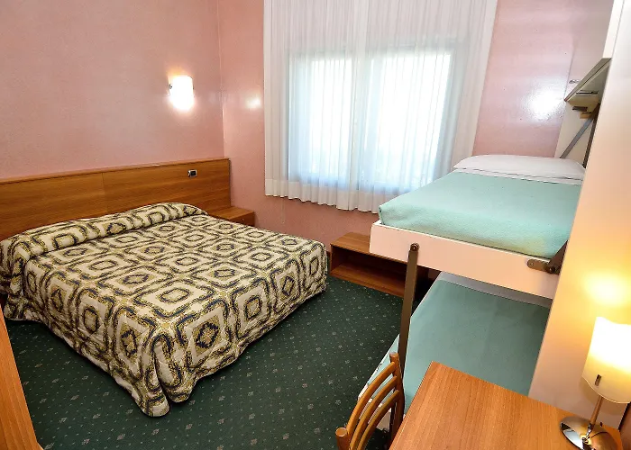 Отель Nuova 3*