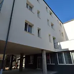 梅斯特诺瓦酒店 梅斯特雷