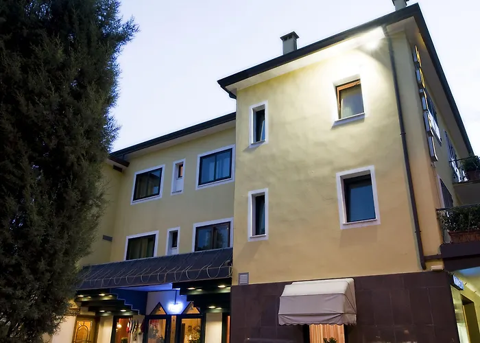 Hotel Nuova