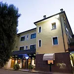 Hotel Nuova