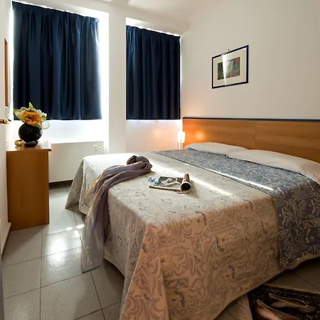 Hotel Nuova 3*