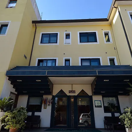 Nuova Hotel